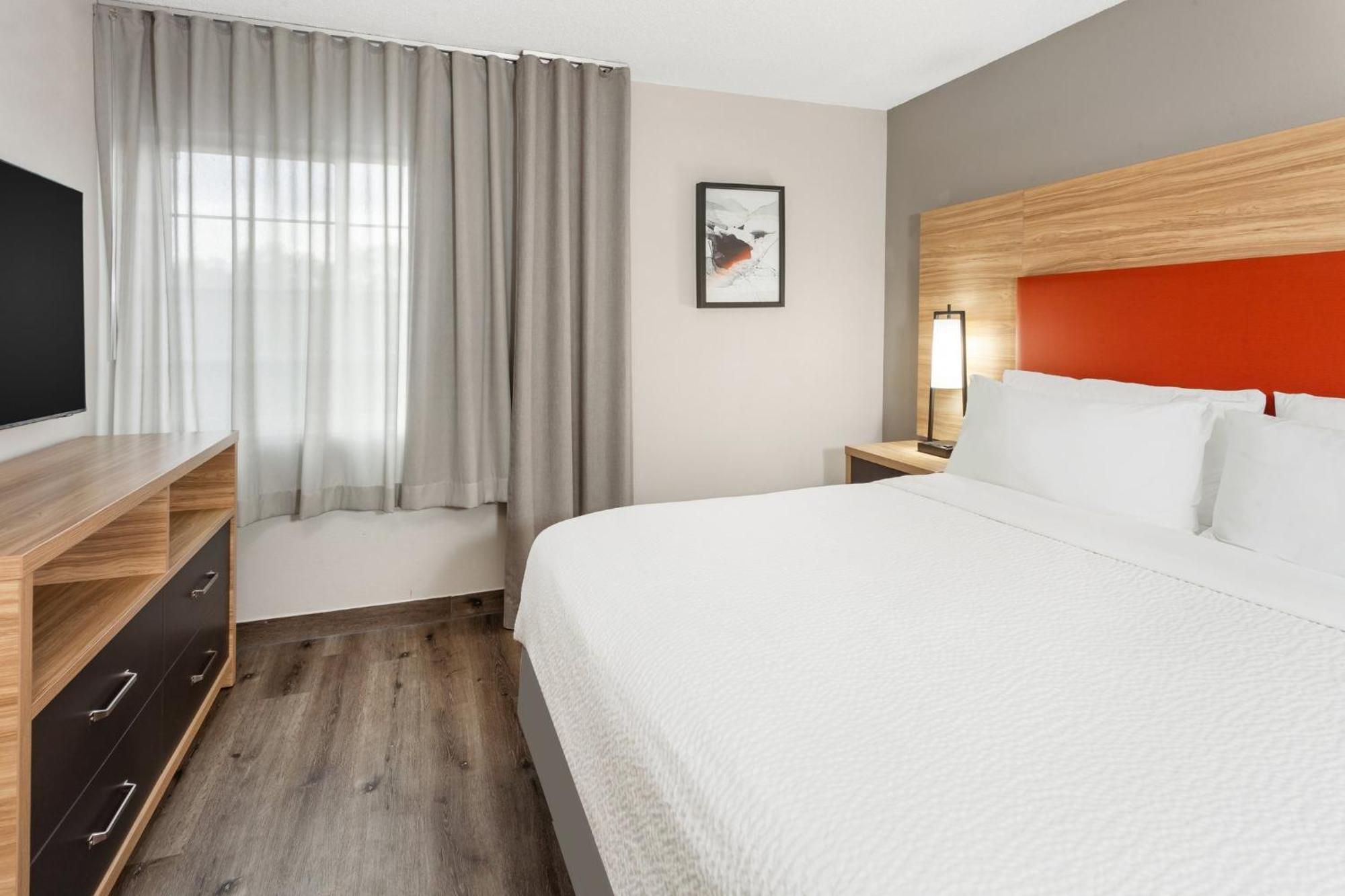 Candlewood Suites Harrisonburg By Ihg Exterior photo